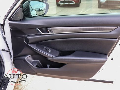 Used 2021 Honda Accord Sport image 18