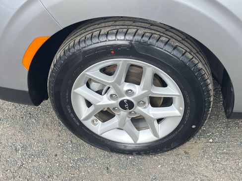 Used 2025 Kia Soul LX w/ LX Technology Package image 28