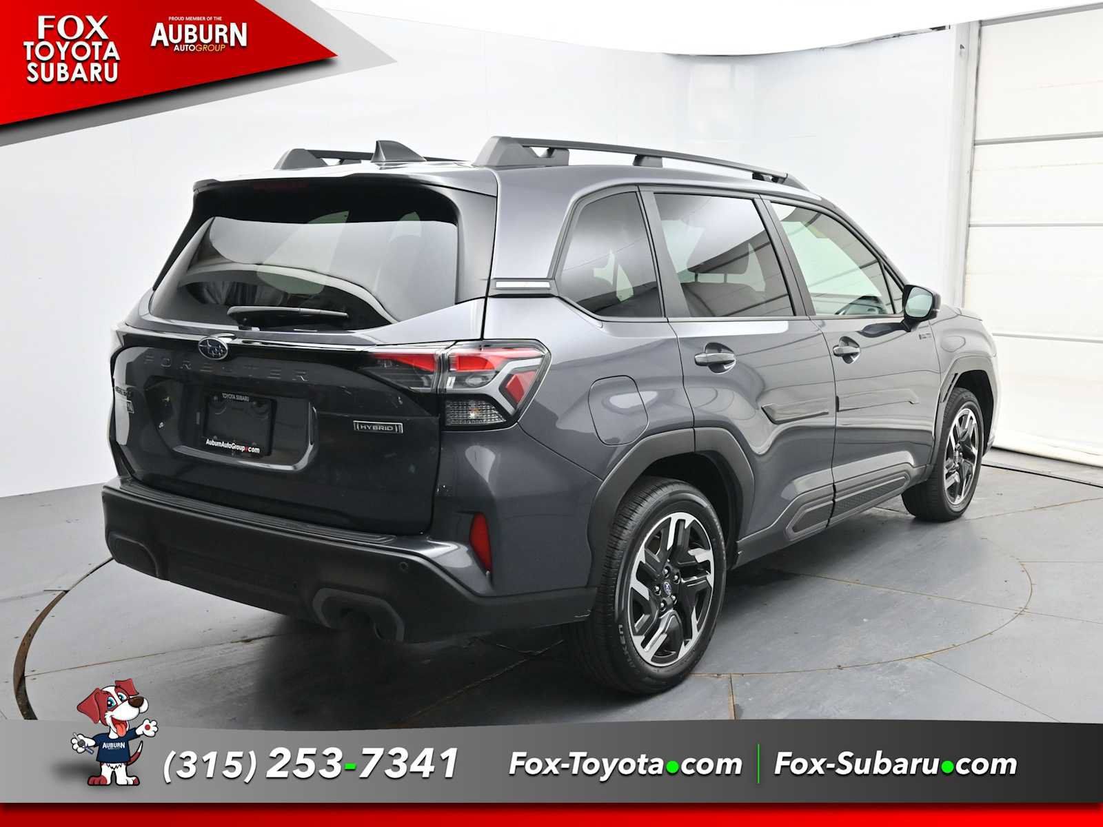 Used 2025 Subaru Forester Limited AWD/4WD image 16