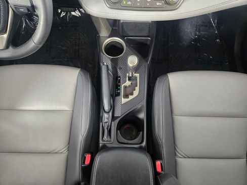 Used 2013 Toyota RAV4 Limited AWD/4WD image 26