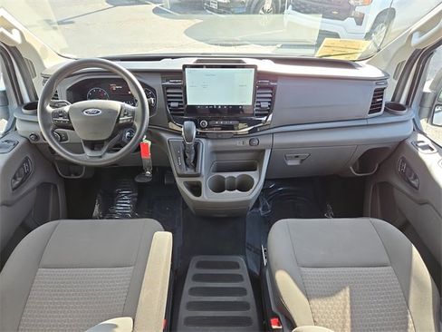 Used 2023 Ford Transit 350 XLT image 12