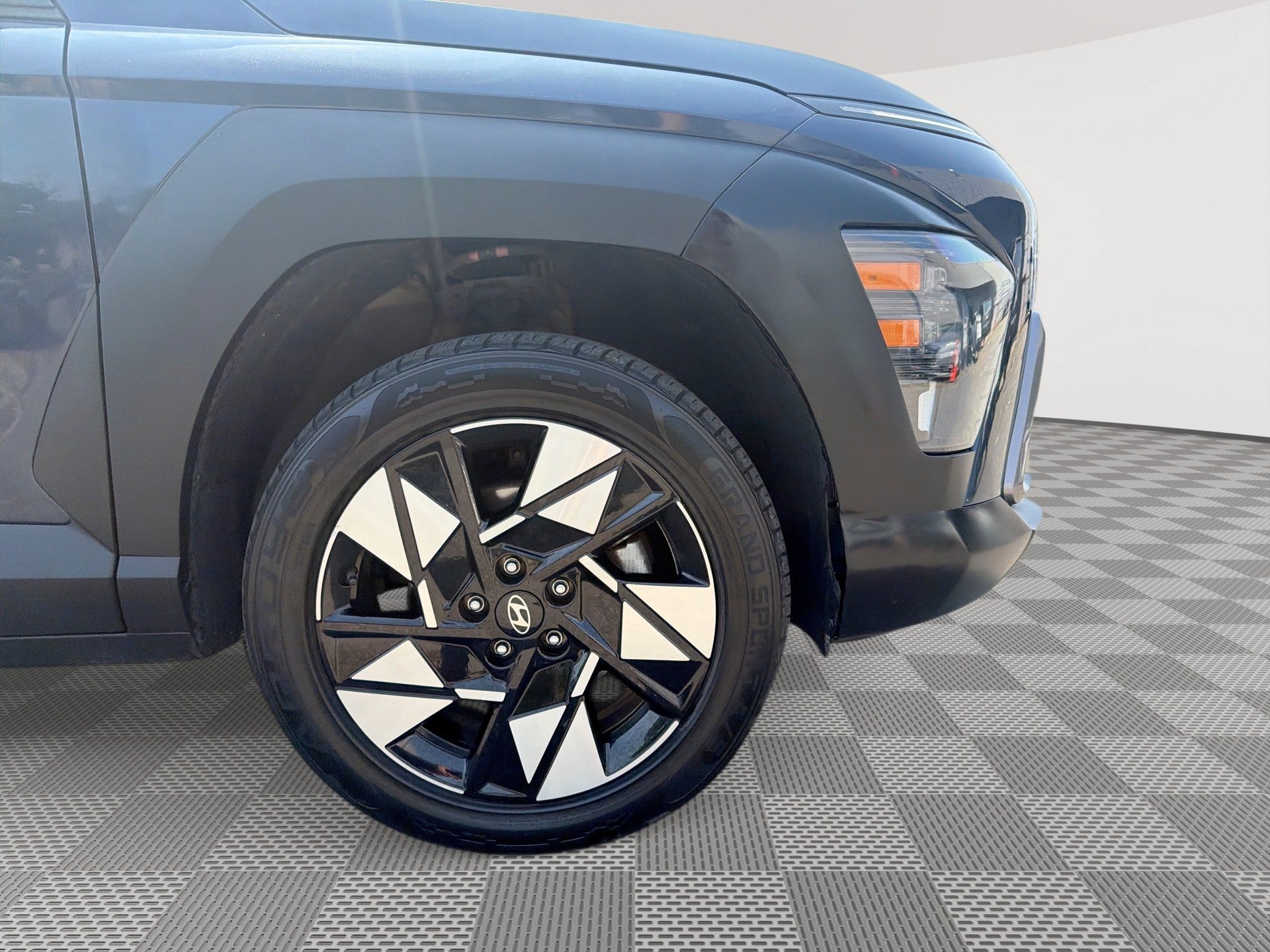 Used 2024 Hyundai Kona SEL AWD/4WD image 30