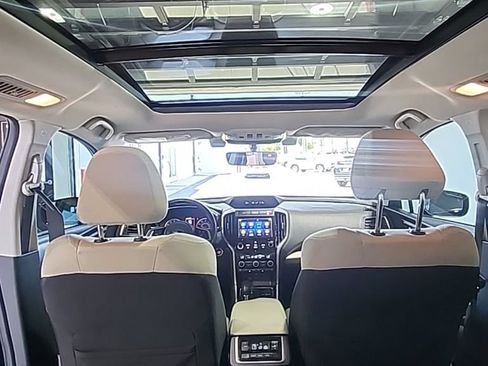 Used 2019 Subaru Ascent Premium AWD/4WD image 14