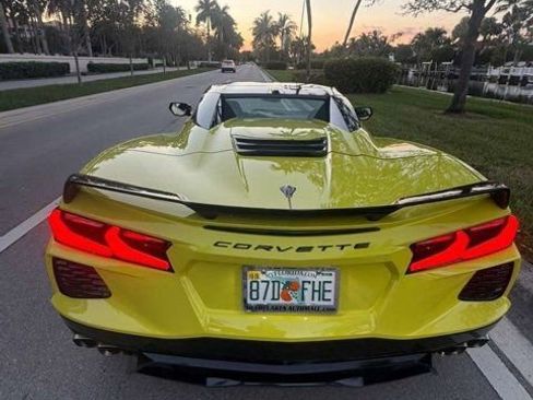 Used 2023 Chevrolet Corvette Stingray Convertible w/ Z51 Performance Package RWD image 4