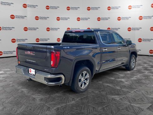 Used 2025 GMC Sierra 1500 SLT AWD/4WD image 5