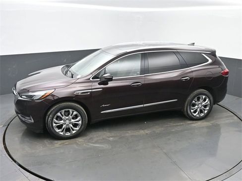 Used 2021 Buick Enclave Avenir w/ Avenir Technology Package image 41