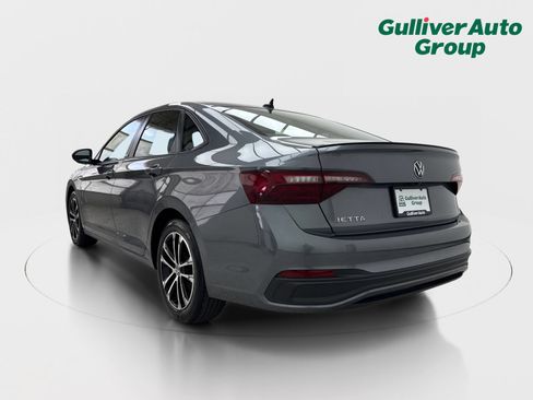 Used 2024 Volkswagen Jetta Sport FWD image 5