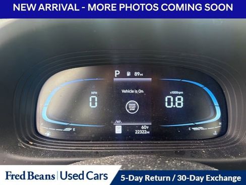 Used 2023 Hyundai Venue Limited FWD image 12