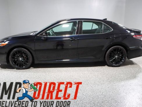 Used 2024 Toyota Camry XSE FWD image 10