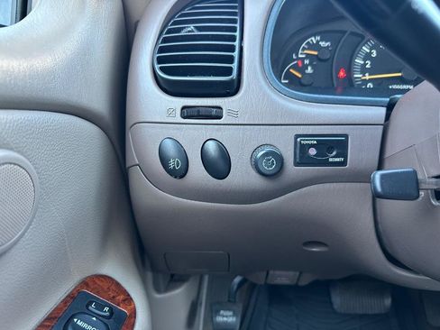 Used 2002 Toyota Tundra Limited image 10