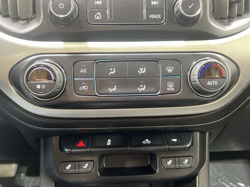 Used 2022 GMC Canyon Elevation w/ Elevation Premium Package AWD/4WD image 18