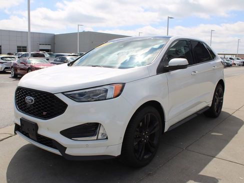 Used 2020 Ford Edge ST w/ Equipment Group 401A AWD/4WD image 3