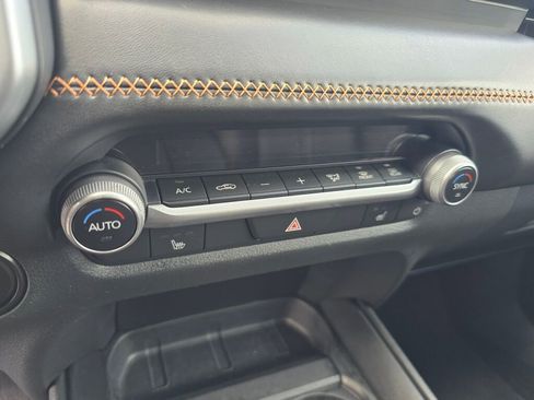 Used 2025 MAZDA CX-50 AWD 2.5 Hybrid w/ Premium Pkg image 30