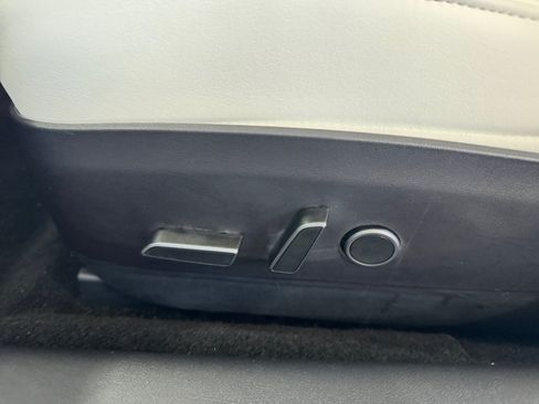 Used 2022 Tesla Model 3 Long Range AWD/4WD image 11