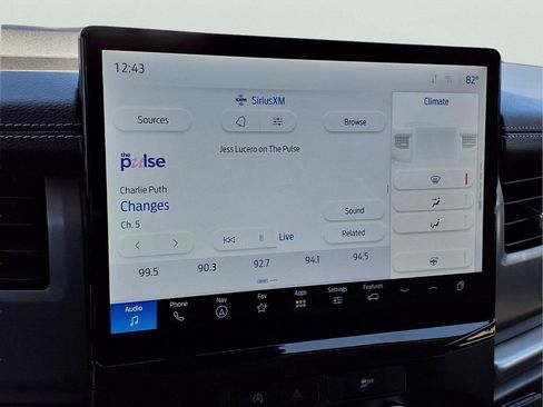 Used 2024 Ford Expedition Max XLT RWD image 11
