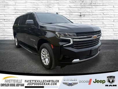 Used 2022 Chevrolet Suburban LT w/ Luxury Package