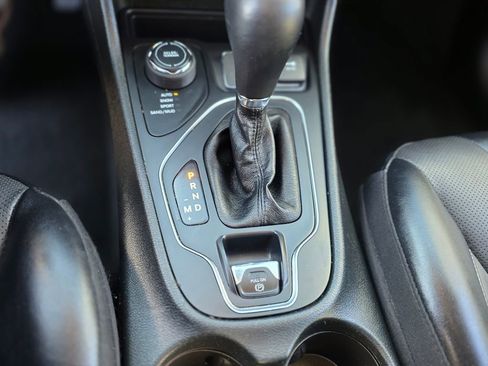 Used 2022 Jeep Cherokee Latitude Lux image 30