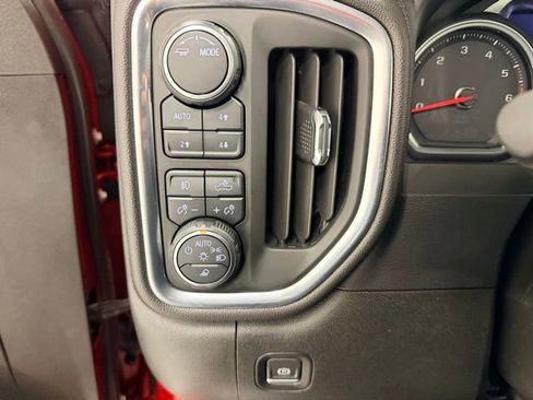 Certified 2022 Chevrolet Silverado 1500 High Country w/ Z71 Off-Road Package image 19