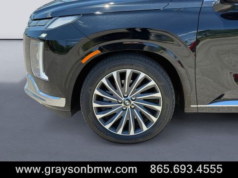 Used 2024 Hyundai Palisade Calligraphy FWD image 9