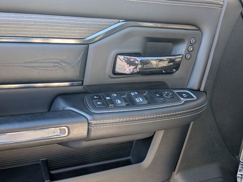 Used 2022 RAM 2500 Limited image 15