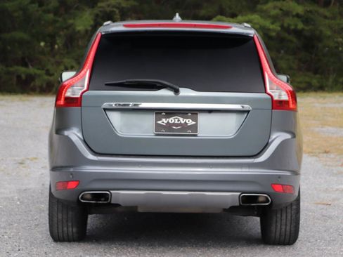 Used 2017 Volvo XC60 T5 Inscription w/ Advanced Package AWD/4WD image 4