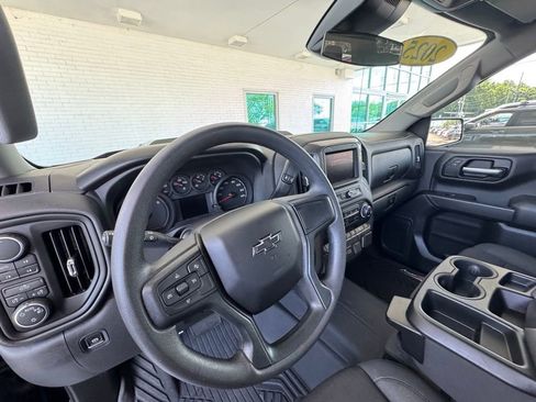Used 2025 Chevrolet Silverado 1500 Custom Trail Boss AWD/4WD image 14