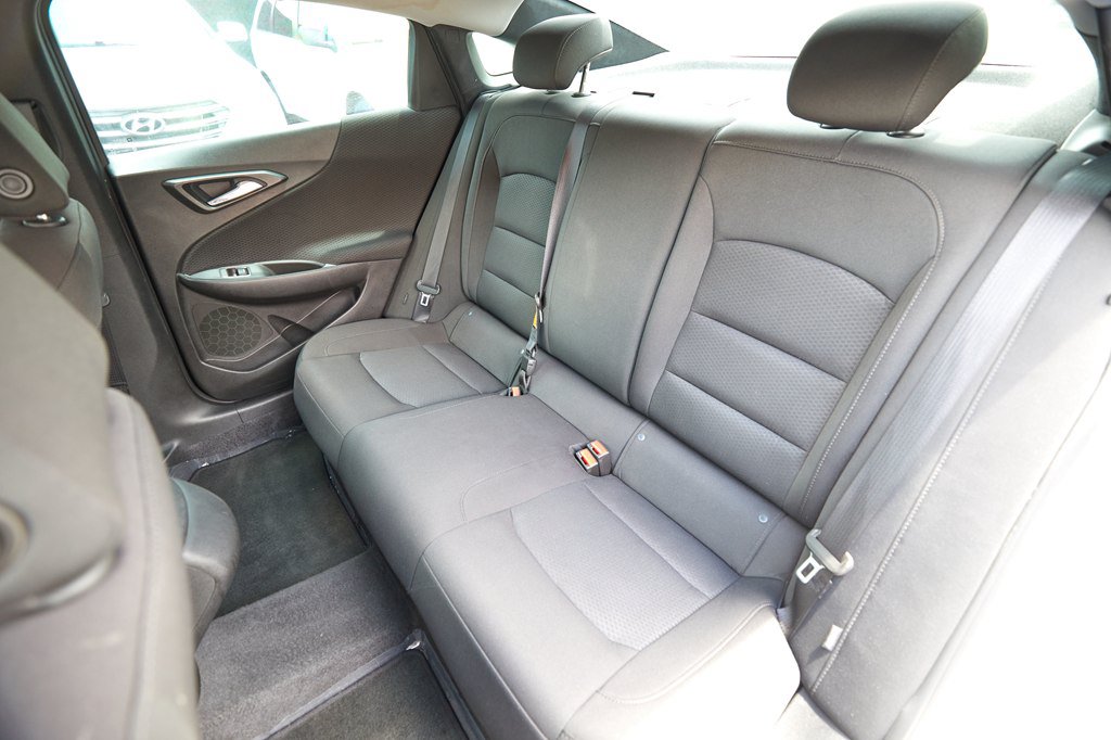 Used 2019 Chevrolet Malibu LS FWD image 13