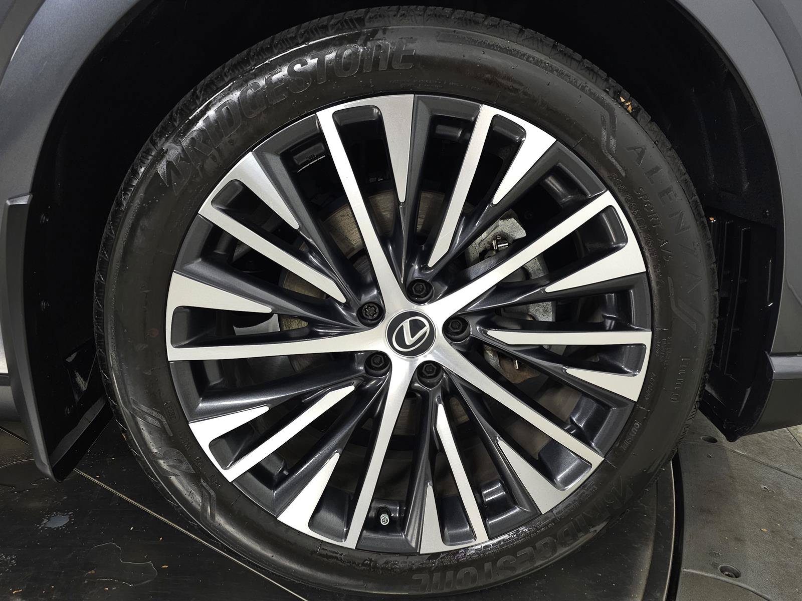 Used 2024 Lexus RX 350 w/ Convenience Package AWD/4WD image 13