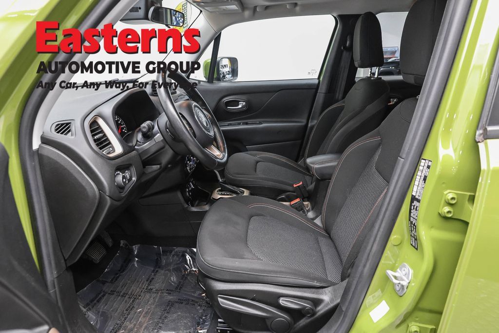 Used 2016 Jeep Renegade 75th Anniversary AWD/4WD image 16