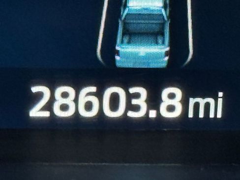 Used 2023 Ford F150 Limited image 9