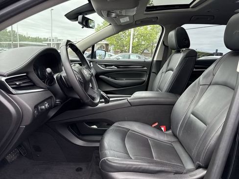 Used 2020 Buick Enclave Avenir w/ Avenir Technology Package AWD/4WD image 19