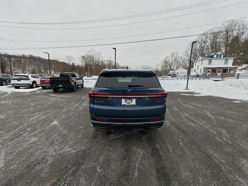 Certified 2025 Buick Enclave Preferred image 9