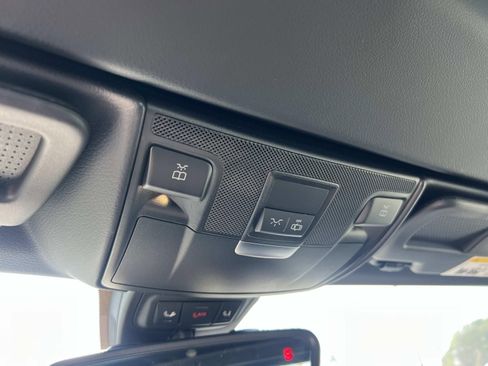 Used 2019 Mercedes-Benz SLC 300 image 26