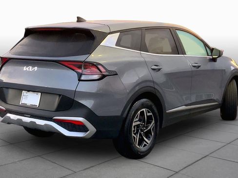 Used 2025 Kia Sportage LX FWD image 12