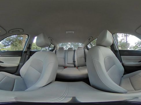 Used 2025 Nissan Altima 2.5 SV FWD image 78