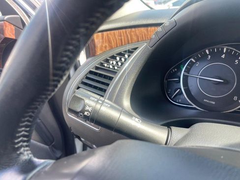 Used 2019 Nissan Armada Platinum AWD/4WD image 30