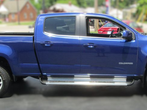Used 2016 Chevrolet Colorado LT w/ LT Convenience Package AWD/4WD image 3