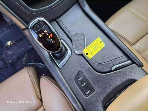 Used 2017 Cadillac XT5 Platinum image 17