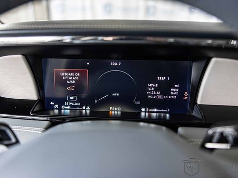 Used 2020 Lincoln Navigator Black Label w/ Cargo Convenience Package image 25