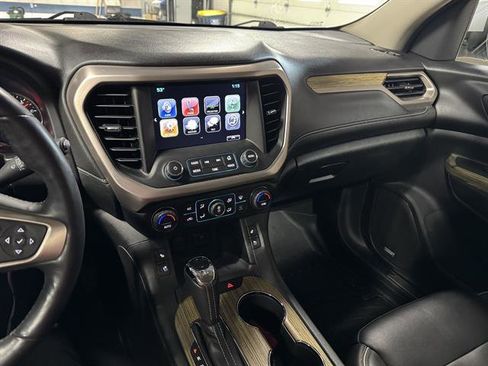 Used 2018 GMC Acadia Denali w/ Technology Package AWD/4WD image 16