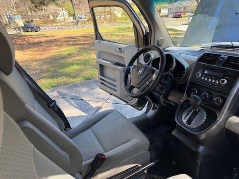 Used 2011 Honda Element EX image 40