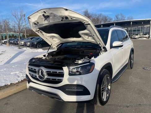 Certified 2022 Mercedes-Benz GLS 450 4MATIC image 11