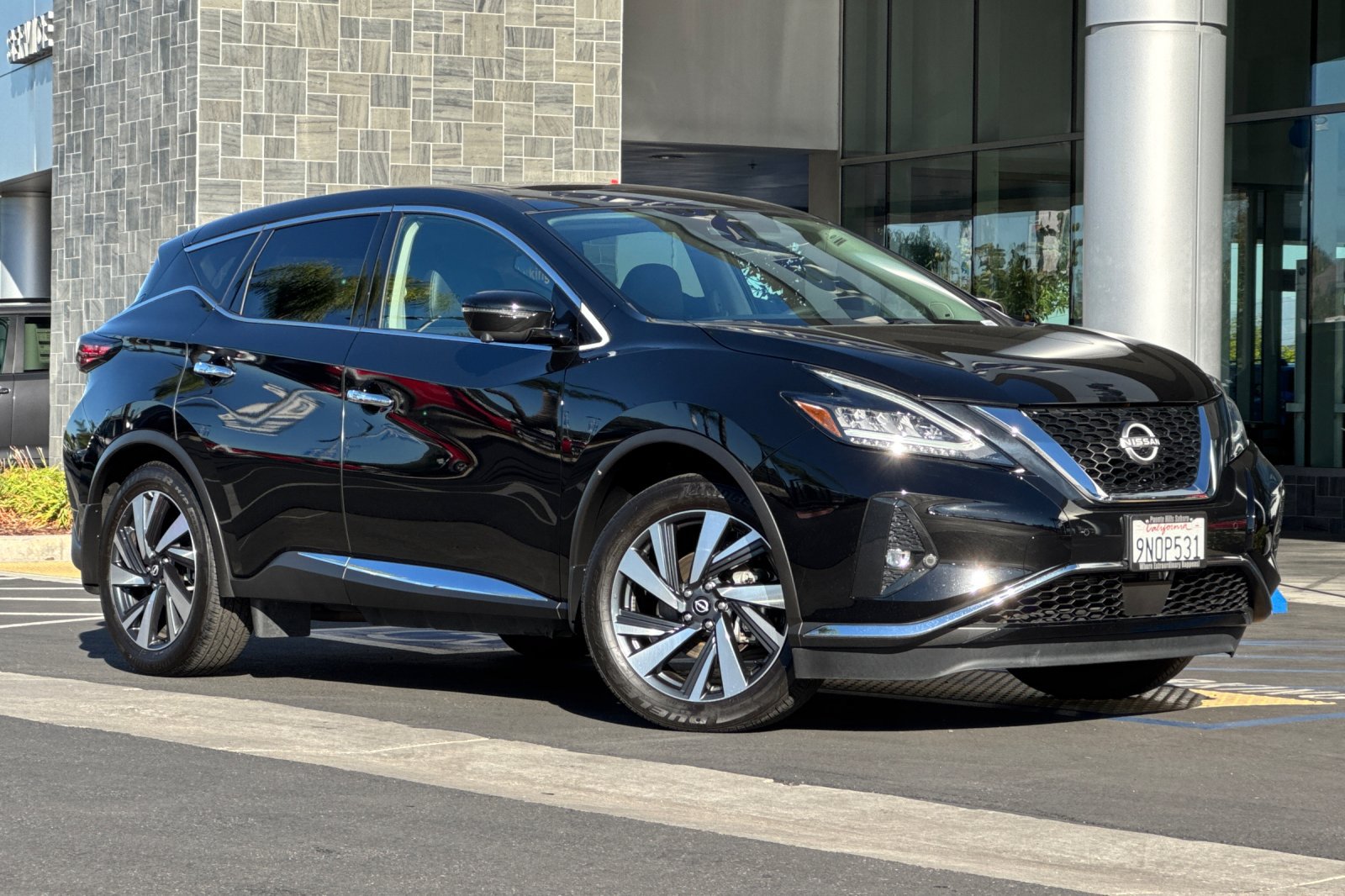 Used 2024 Nissan Murano SL AWD/4WD image 2