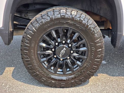 Certified 2024 Chevrolet Silverado 2500 LTZ w/ LTZ Plus Package AWD/4WD image 15