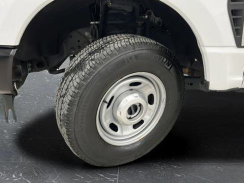 Used 2023 Ford F250 XL image 34