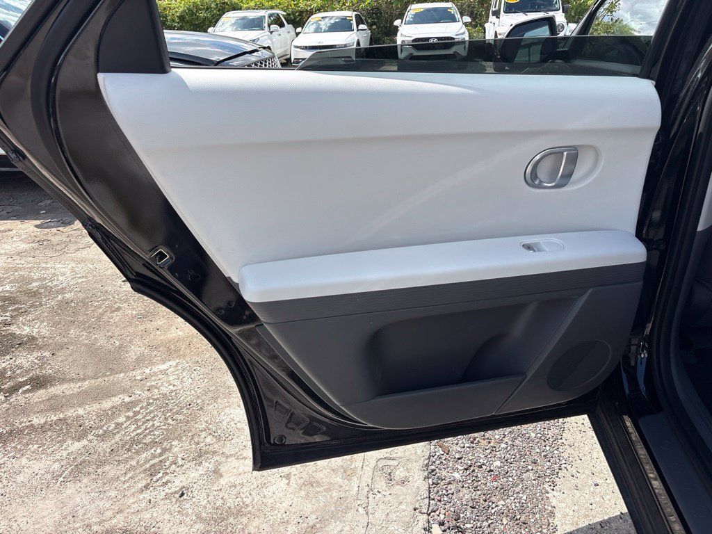 Used 2024 Hyundai Ioniq 5 SEL RWD image 14