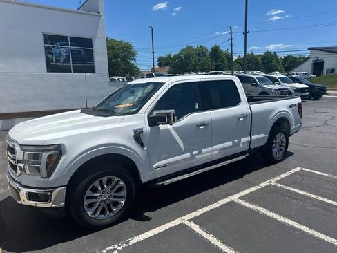 Used 2025 Ford F150 Lariat w/ Equipment Group 502A High AWD/4WD image 4