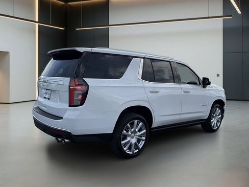 Used 2021 Chevrolet Tahoe High Country w/ Premium Package AWD/4WD image 5