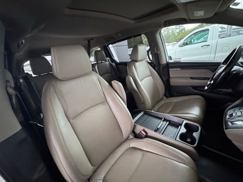 Used 2019 Honda Odyssey EX-L image 17