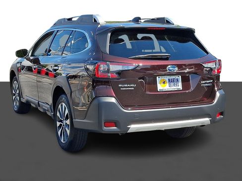 Used 2025 Subaru Outback Touring XT AWD/4WD image 4